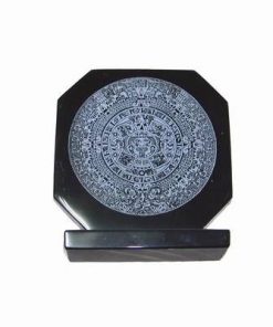 Calendarul aztec gravat pe onix negru