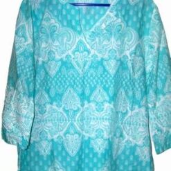 Bluza de culoare albastru deschis cu model tribal - L