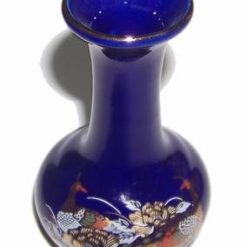 Vaza feng shui din cobalt cu pauni si bujorii fericirii
