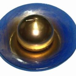 Lumanare Feng Shui aurie in suport albastru