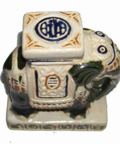 Elefant din ceramica cu simbolul sanatatii