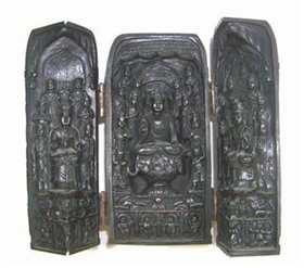 Statueta triptica cu Buddha si intelepti