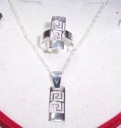 Set de bijuterii si argint cu simbolul sanatatii -4piese