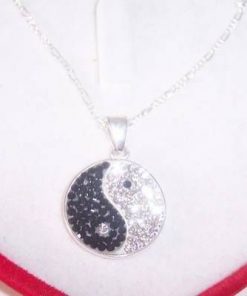Pandantiv Yin-Yang din argint cu cristale Swarovski !