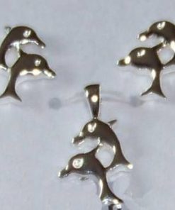 Set din argint cu delfinii fericirii: cercei si pandantiv