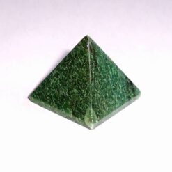 Piramida Feng Shui din amazonit