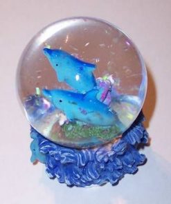 Glob cu delfin si sclipici