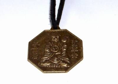 Amuleta Feng Shui cu zeitate de protectie, pe siret