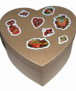 Cutie de carton cu simboluri de dragoste