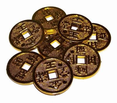 Set de 8 monede antice aurii cu ideograme de bun augur