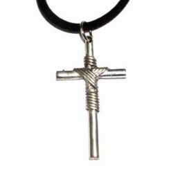 Cruce crestina din metal nobil pe siret negru