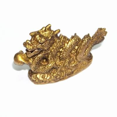 Sarpele Dragon cu sfera bogatiei - auriu