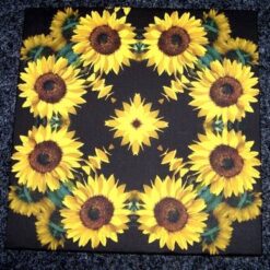 Tablou Feng Shui cu 8 flori de floarea soarelui