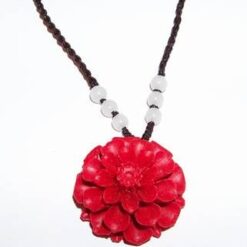 Pandantiv din coral cu floare de Lotus