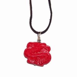 Dragon din coral pe siret negru