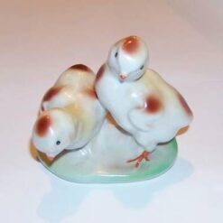 Pereche de pui, din ceramica
