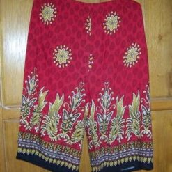 Fusta pantalon cu fluturii eliberaruii de trecut